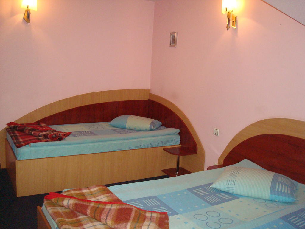 Pensiunea Marc Suceava Habitación foto